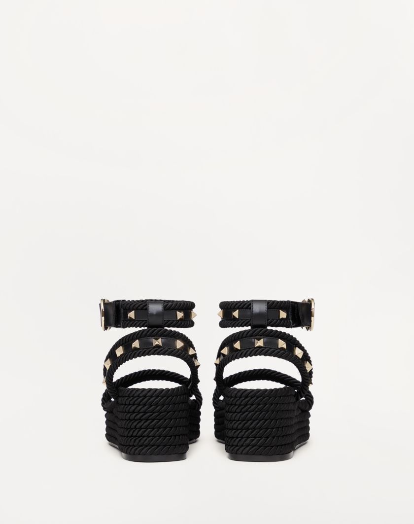 Valentino Handbags Sandalo Flatform Rockstud In Vitello 45mm per Donna in Nero | Valentino IT Affare Del Giorno