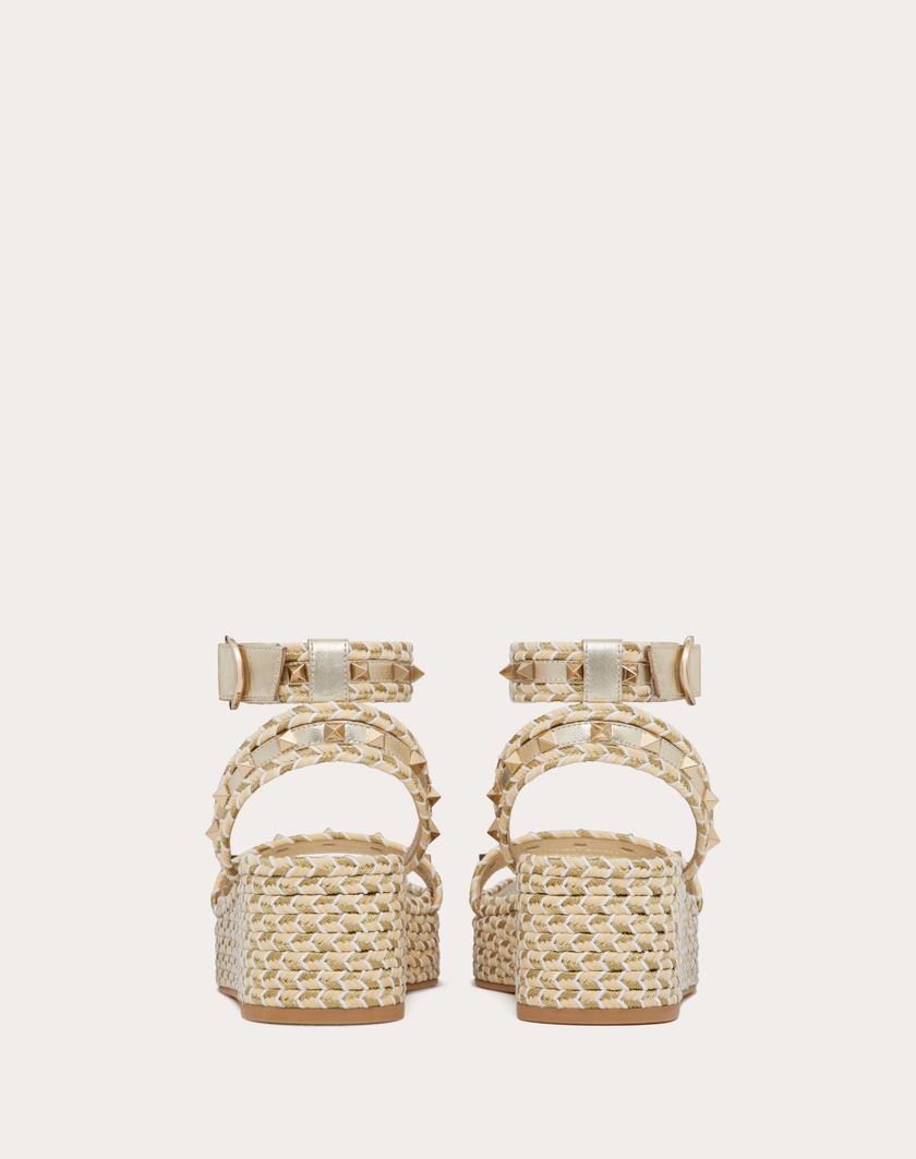 Valentino Handbags Sandalo Flatform Rockstud In Nappa Laminata 45mm per Donna in Naturale/avorio/oro/platino | Valentino IT Prezzo Ridotto