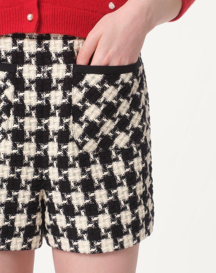 Valentino Handbags Shorts In Damier Light Tweed per Donna in Avorio/nero | Valentino IT Sconto di tempo limitato