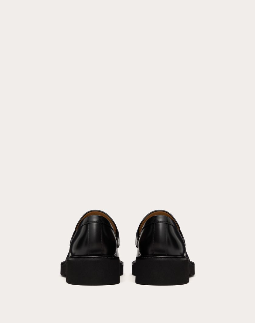 Valentino Handbags Mocassino Vlogo Locker In Vitello 40mm per Donna in Nero | Valentino IT Trasporto libero internazionale