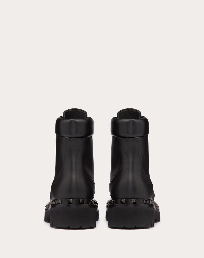 Valentino Handbags Combat Boot Rockstud In Vitello E Borchie In Tono 50mm per Donna in Nero | Valentino IT Qualità