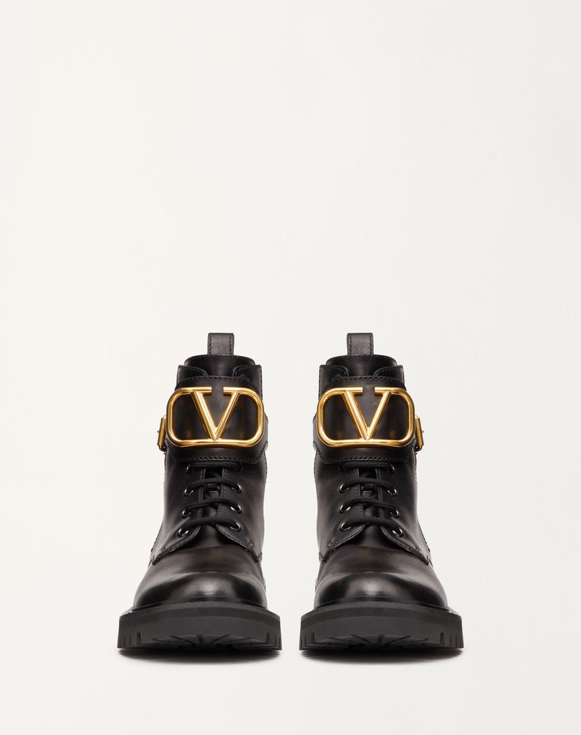 Valentino Handbags Combat Boot Vlogo Signature In Vitello 35mm per Donna in Nero | Valentino IT Consegna Veloce