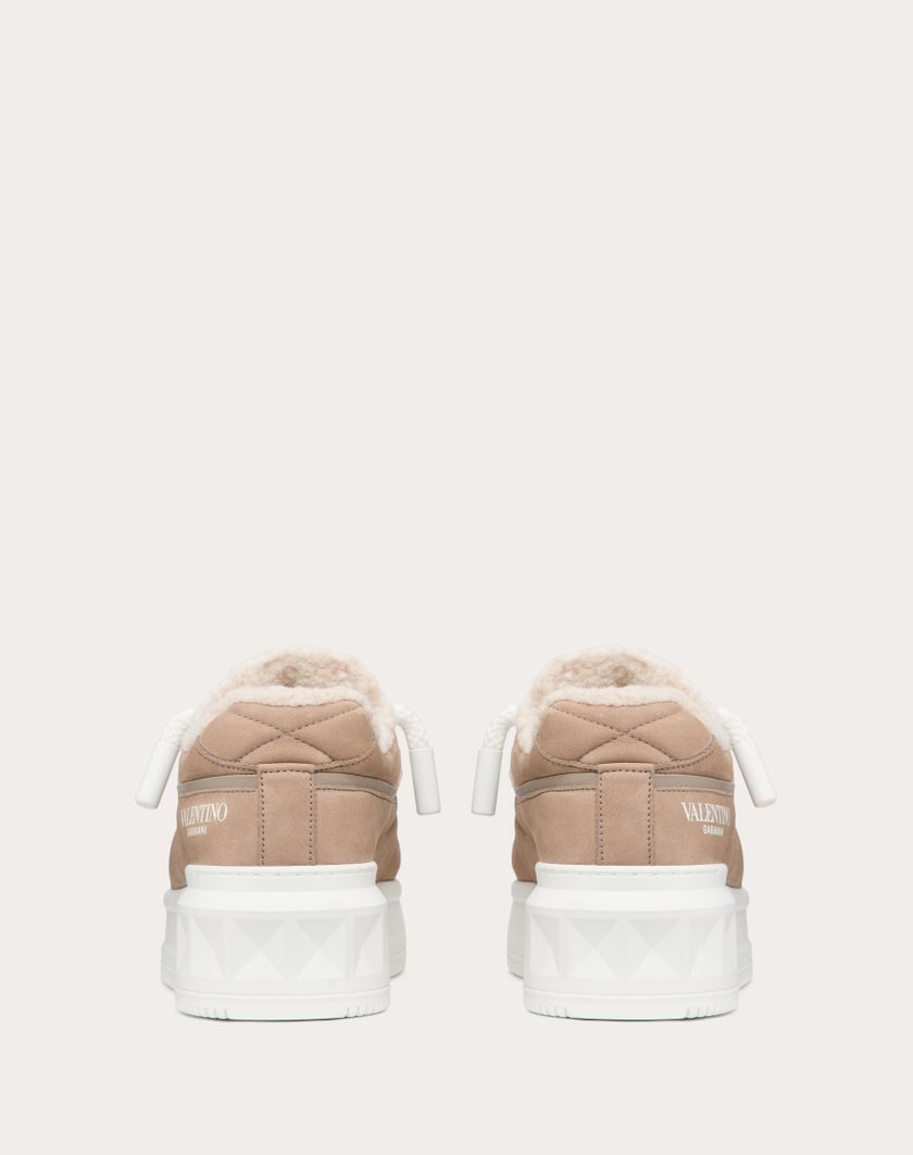 Valentino Handbags Sneaker One Stud Xl In Nabuk E Lana per Donna in Beige/naturale/bianco | Valentino IT Offerta Giorno del Papà