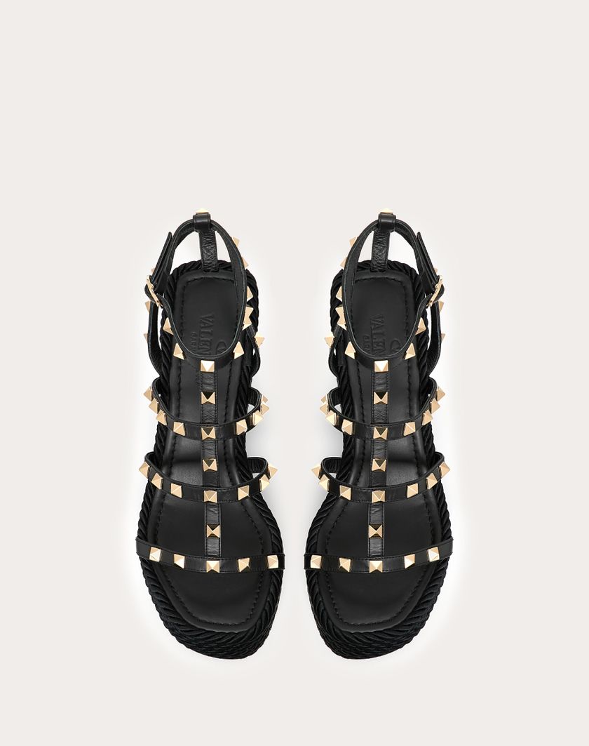 Valentino Handbags Sandalo Zeppa Rockstud Con Cinturini In Vitello 95mm per Donna in Poudre | Valentino IT Offerta temporanea
