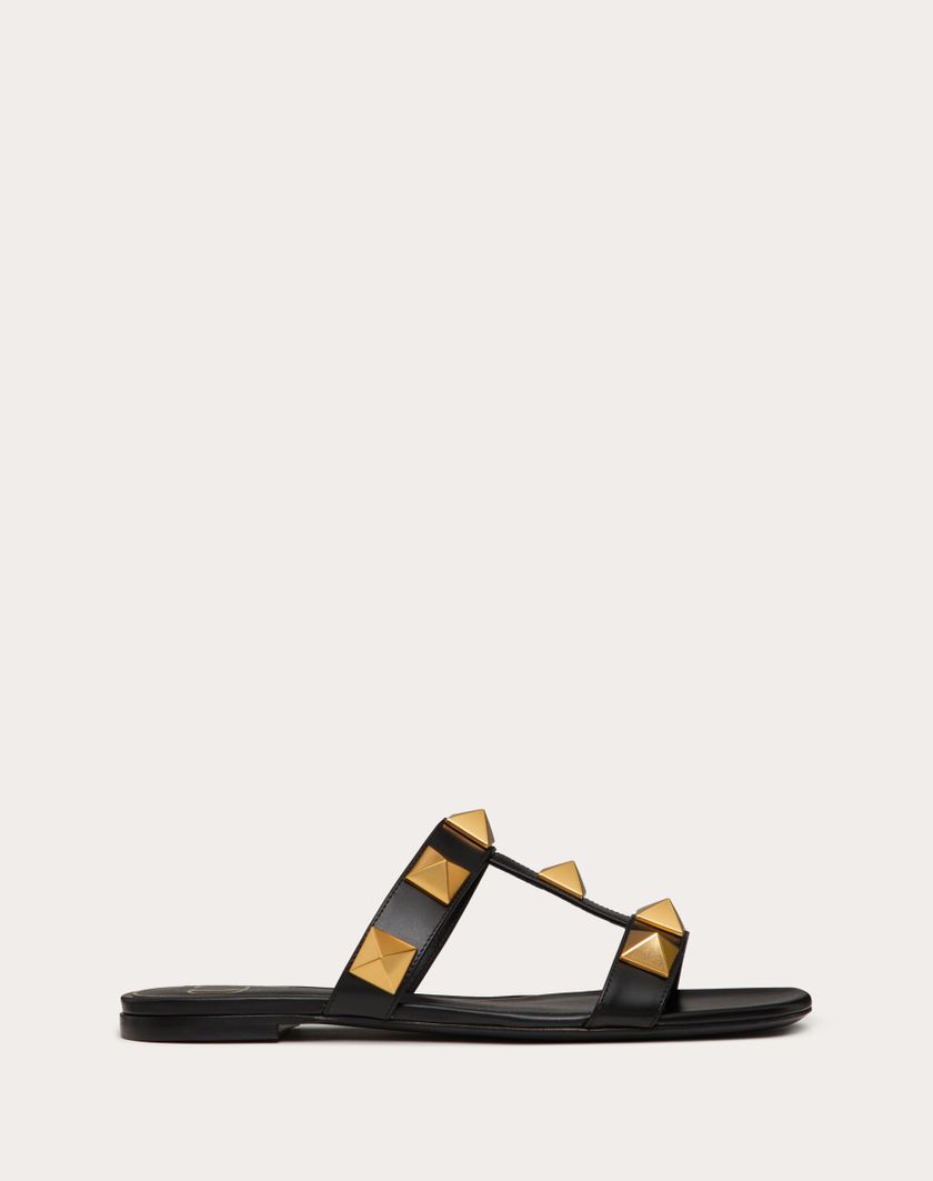 Valentino Handbags Sandalo Slide Basso Roman Stud In Vitello per Donna in Nero | Valentino IT Offerte giornaliere