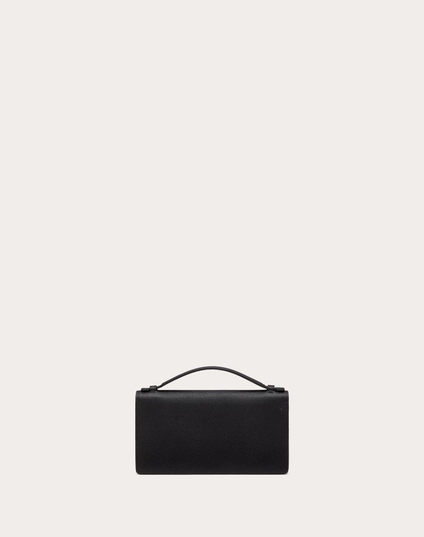 Valentino Handbags Portafoglio Con Catena Vlogo Signature In Vitello Granato per Donna in Nero | Valentino IT Latest fashion