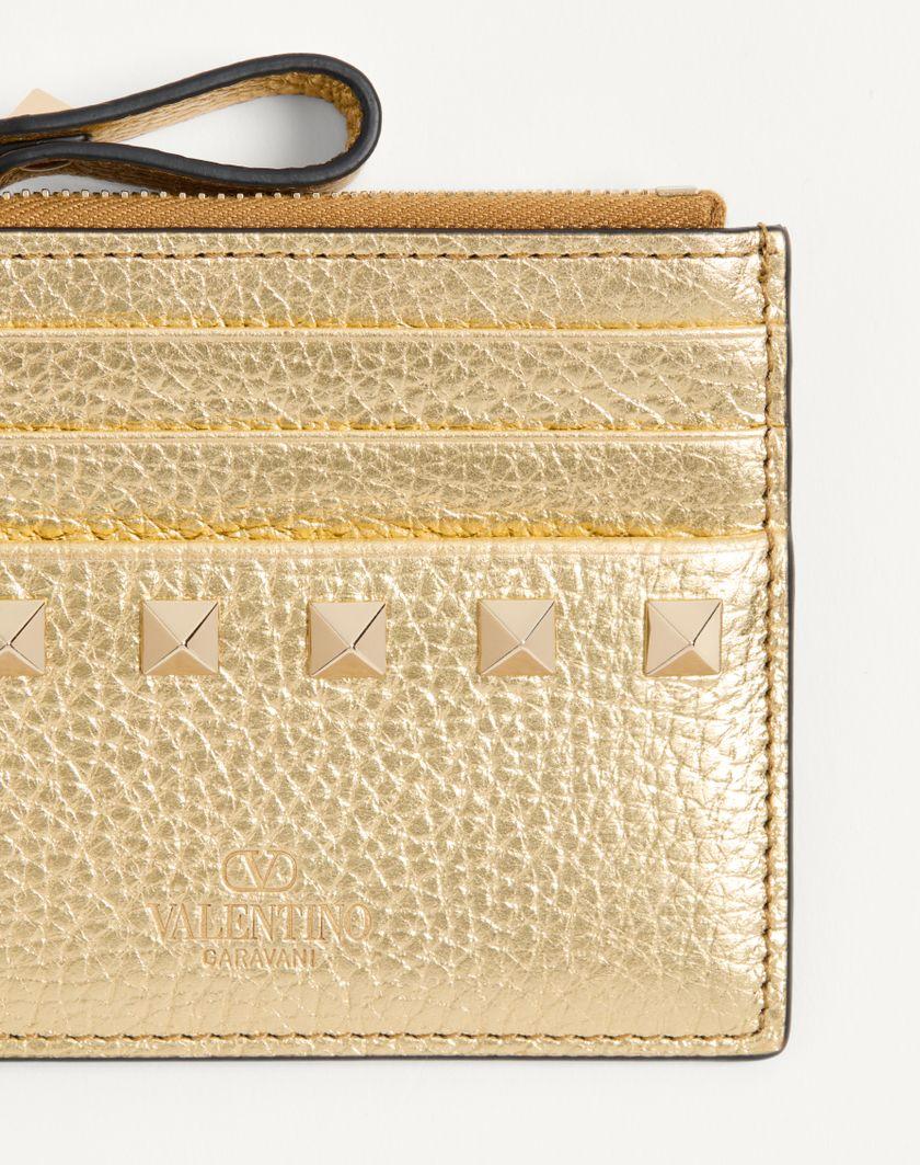 Valentino Handbags Portacarte Con Zip Rockstud In Vitello Granato Laminato per Donna in Antique Brass | Valentino IT Offerta temporanea