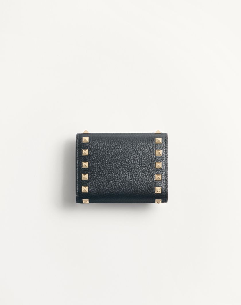 Valentino Handbags Portafoglio Trifold Rockstud In Vitello Granato per Donna in Nero | Valentino IT Comprane uno, ottenene uno gratis