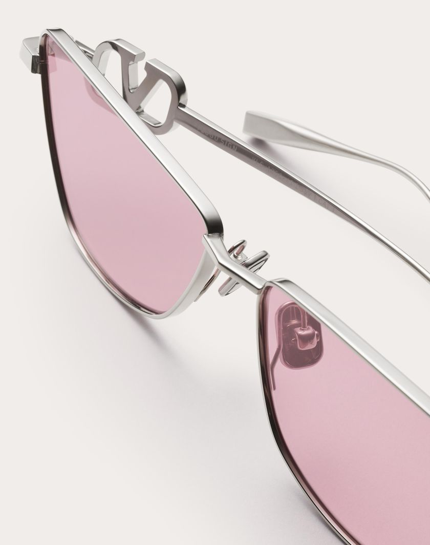 Valentino Handbags Vlogo Sign Occhiale Cat-eye In Titanio in Bordeaux | Valentino IT Italy