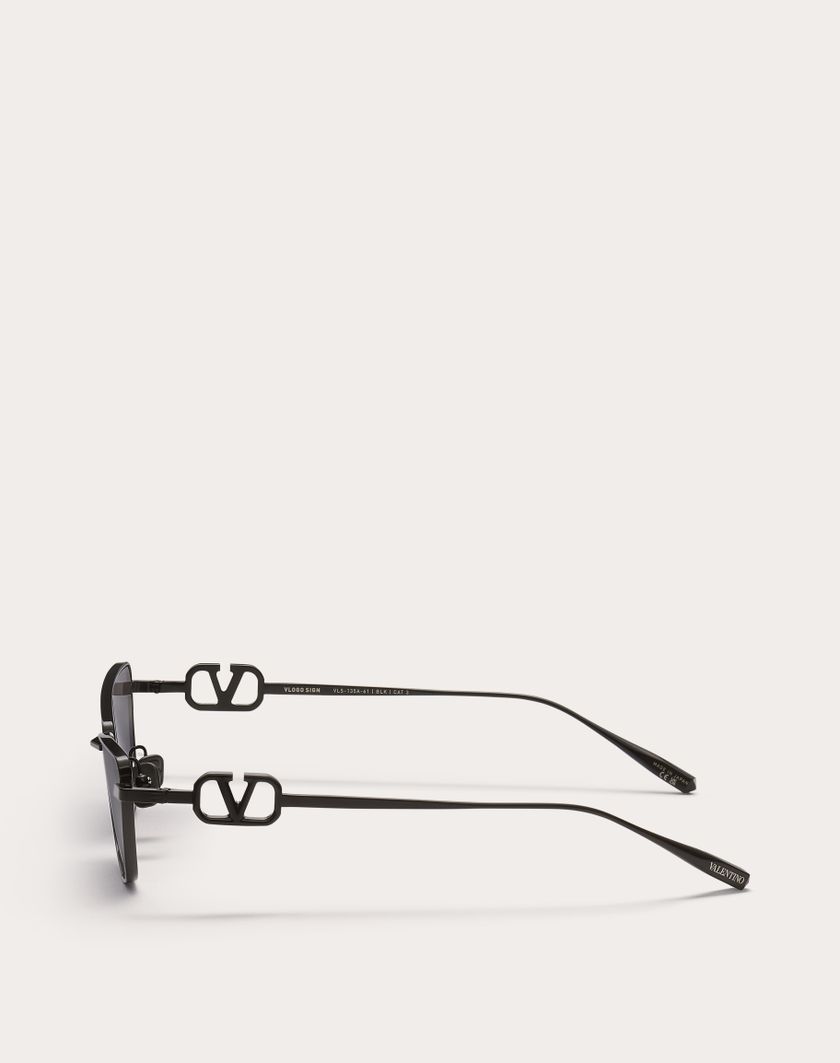 Valentino Handbags Vlogo Sign Occhiale Cat-eye In Titanio in Grigio Scuro | Valentino IT Italia