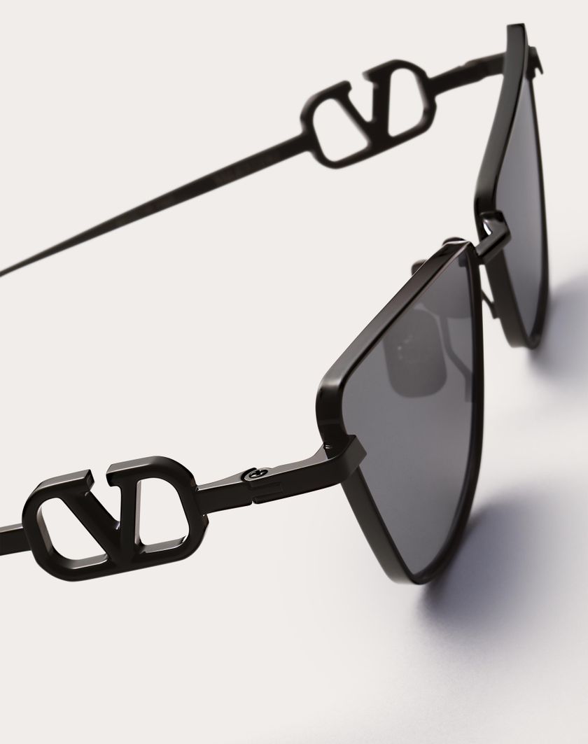 Valentino Handbags Vlogo Sign Occhiale Cat-eye In Titanio in Grigio Scuro | Valentino IT Italia