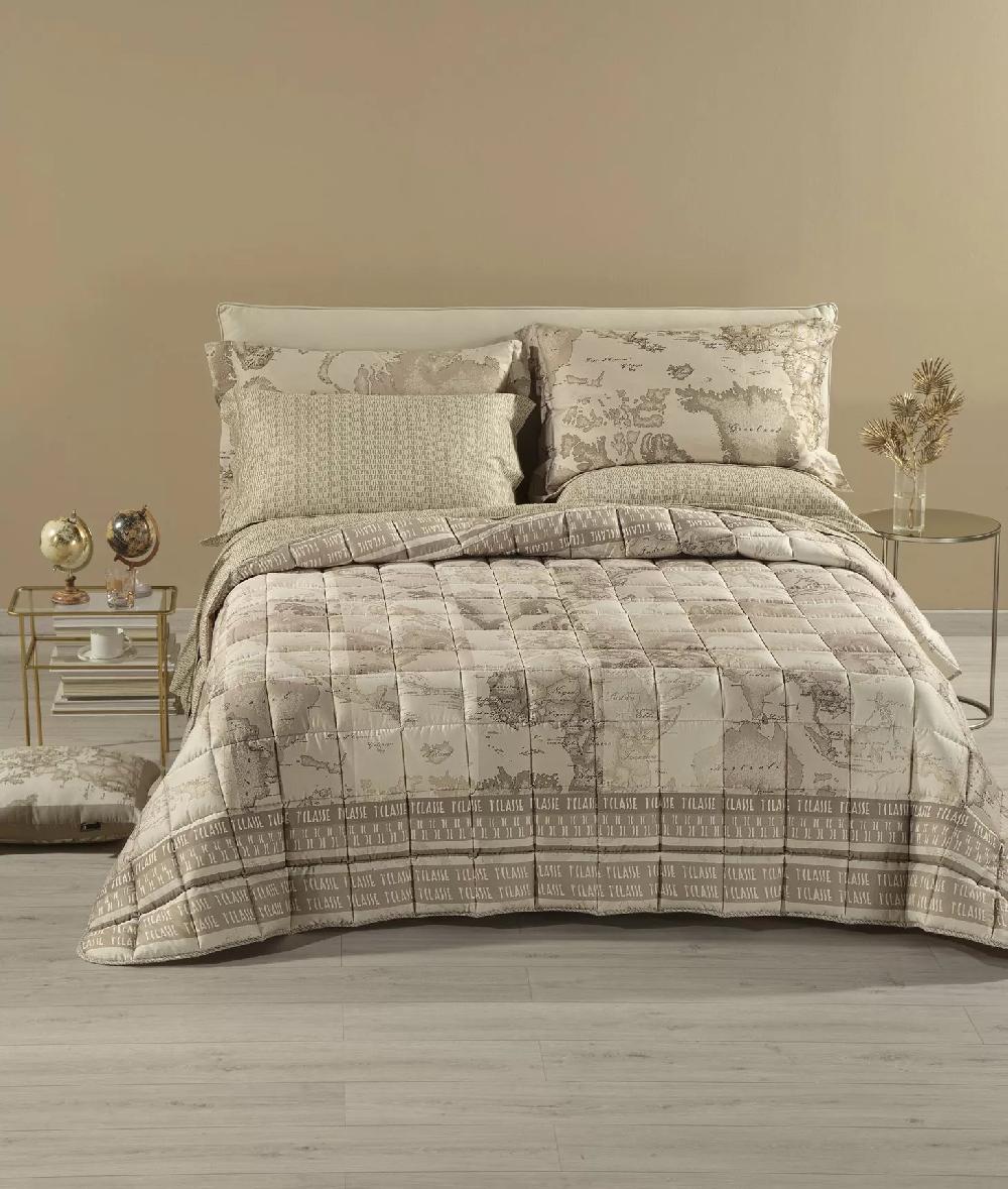Alviero martini 1a classe Trapunta leggera in raso di cotone stampa Geo Safari Patchwork Negozio