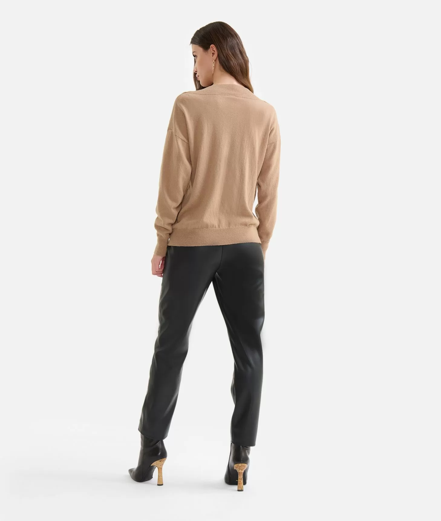 Alviero martini 1a classe Maglia in filato misto cashmere con bottoni Geo Classic Cammello Esporta salva