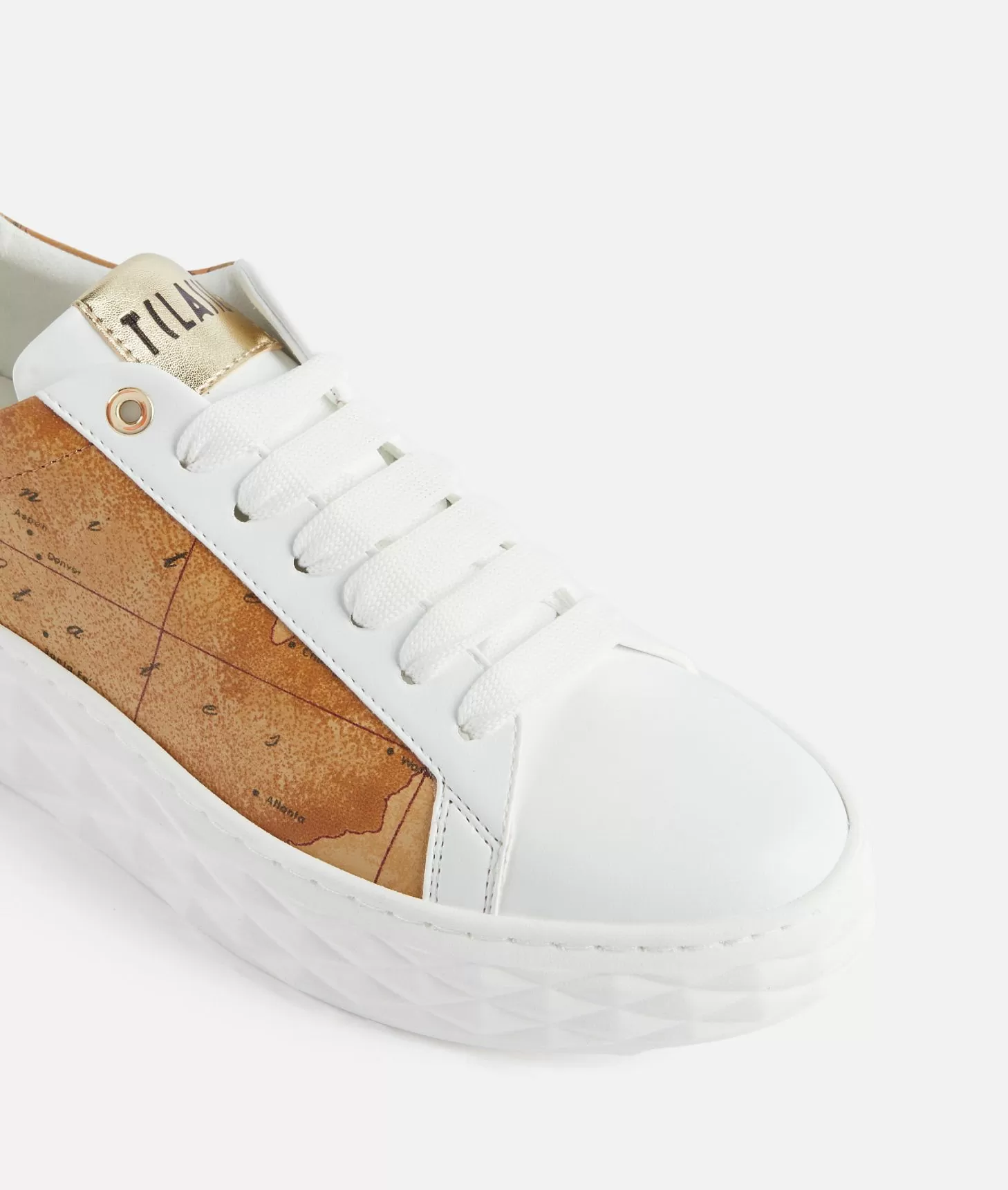 Alviero martini 1a classe Sneakers in eco nappa con lati Geo Classic Bianche In vendita