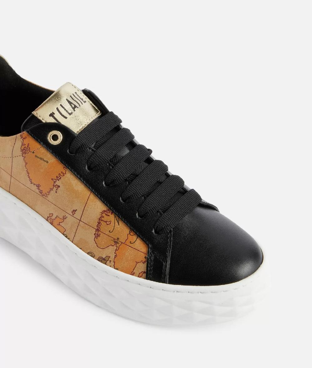 Alviero martini 1a classe Sneakers in eco nappa con lati Geo Classic Nere 50% di sconto per tempo limitato